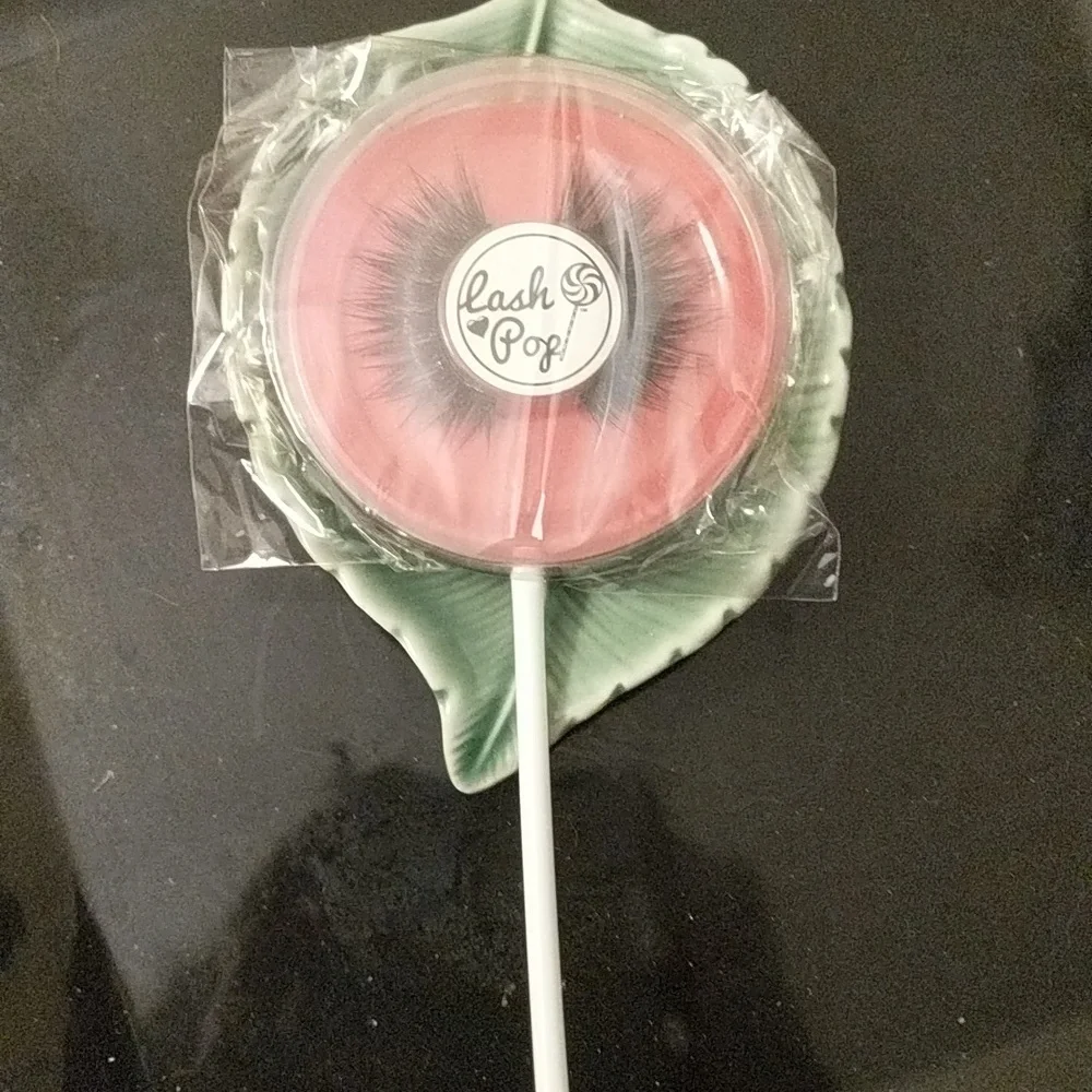 NWT Lashes